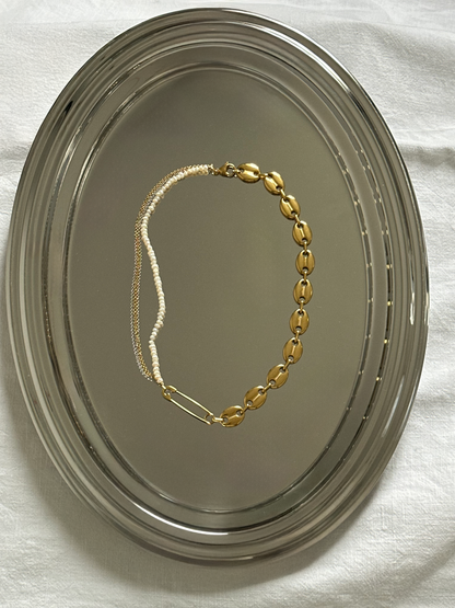 Collier Gustave